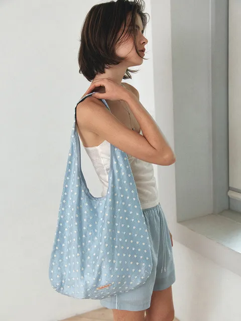 B3025 자르댕 레이스 호보백_Powder blue