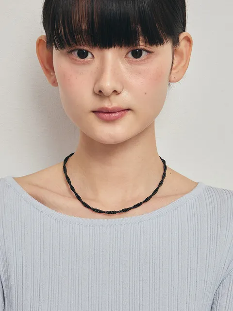 Twist necklace_BK