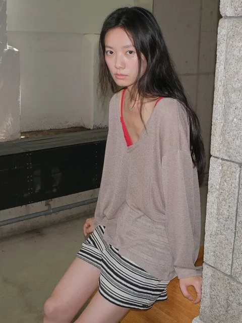 Deep V-Neck Long Sleeve_MOCHA