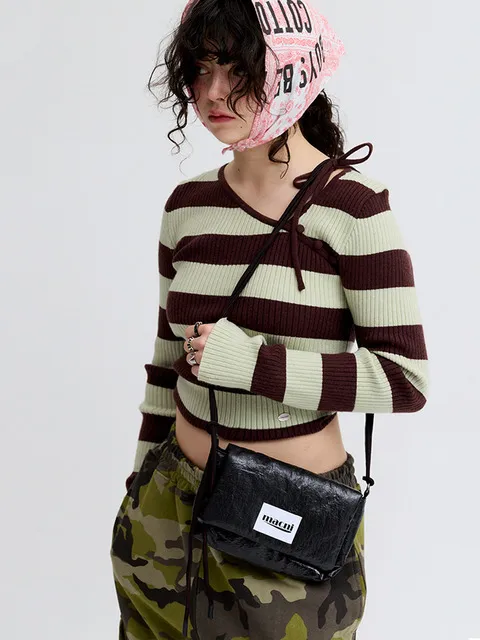 GLOSSY STRING CROSS BAG_BLACK
