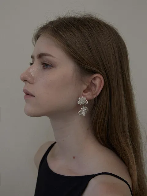 harsh things 1* earring