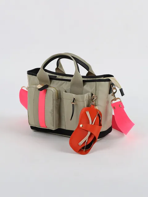 MONICA_BEIGE with Hot Pink or Black Strap 데일리 여행 골프 토트백