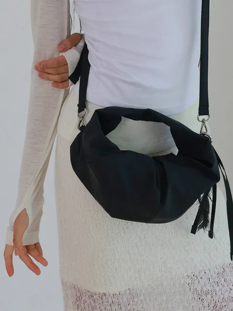 LUVIN BAG SMALL NYLON BLACK 러빈백 스몰 나일론 블랙