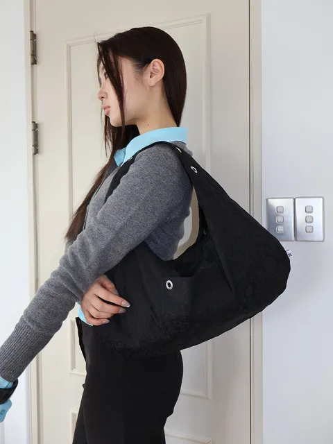 EYELET JACQUARD BAG