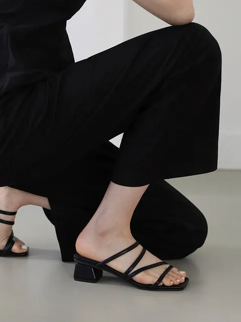 레이타 스트랩 샌들 뮬 (4cm)