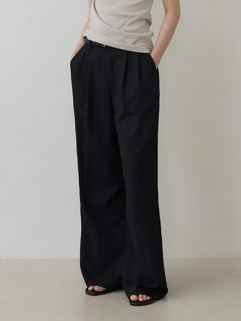 KAIA TUCK SLACKS_BLACK