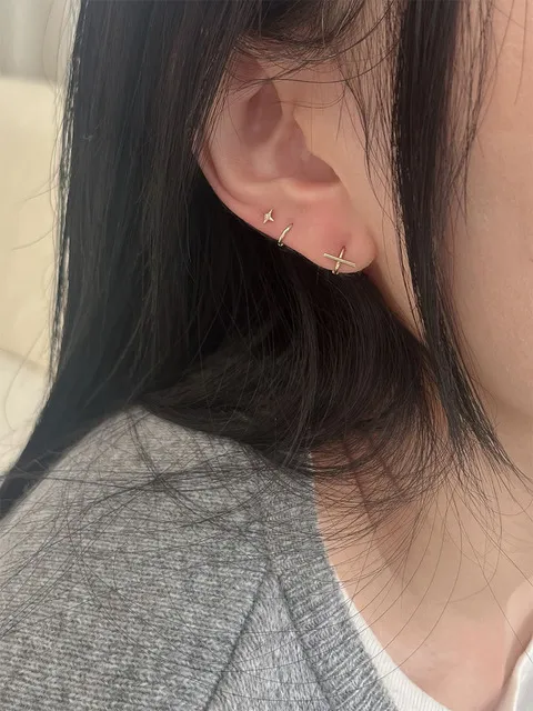 14k minimi basic one touch earring