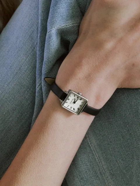 Square Slim Leather Watch Black. MS-164S