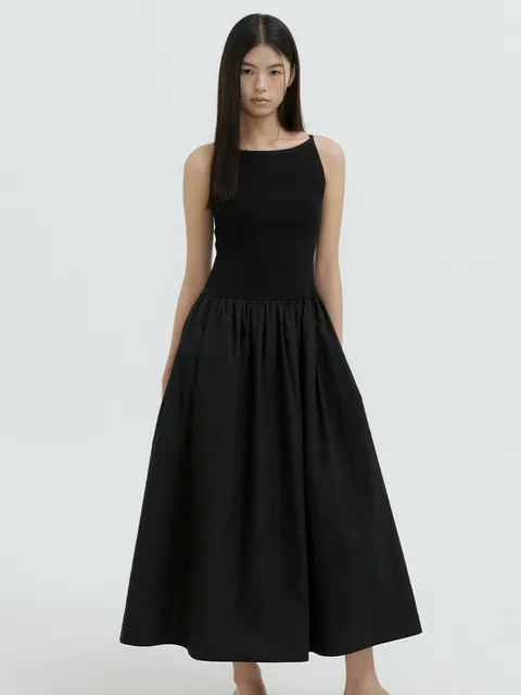 Boatneck Knit Balloon Dress (black)