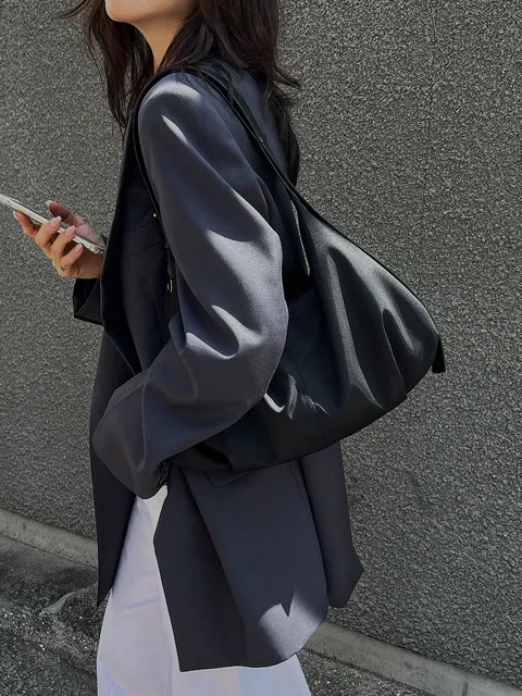BALLARD Hobo Bag 발라드 호보백 (Nylon Black)