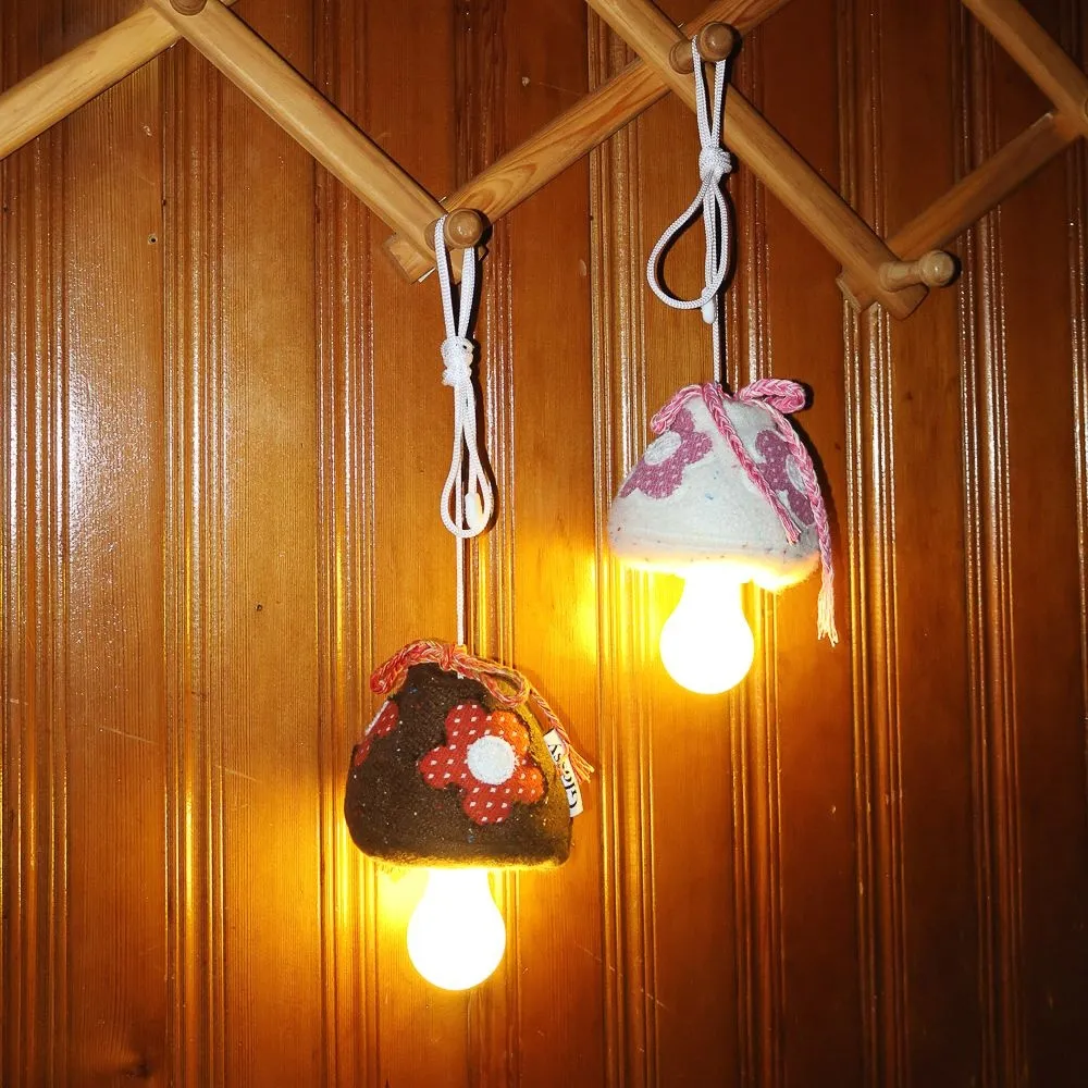 글로시 Grandma knit mushroom lamp 그랜마 니트 머쉬룸 램프
