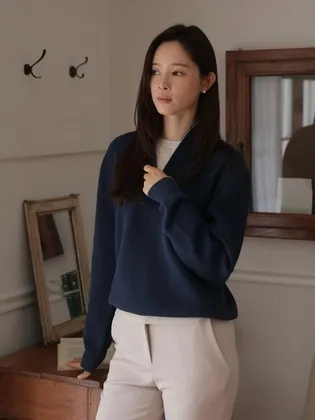 으네 쿼터 집업 니트 블루네이비