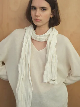 틸아이다이 Soft pleated long scarf TIFA05AC04 Ivory